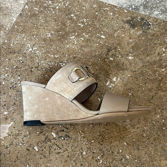 Salvatore Ferragamo Tan Slide Sandals with Metal Detail - Picture 5 of 13